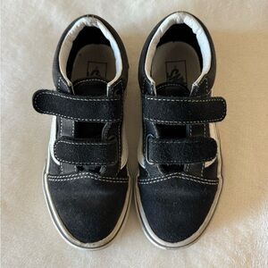 Boy vans sneakers